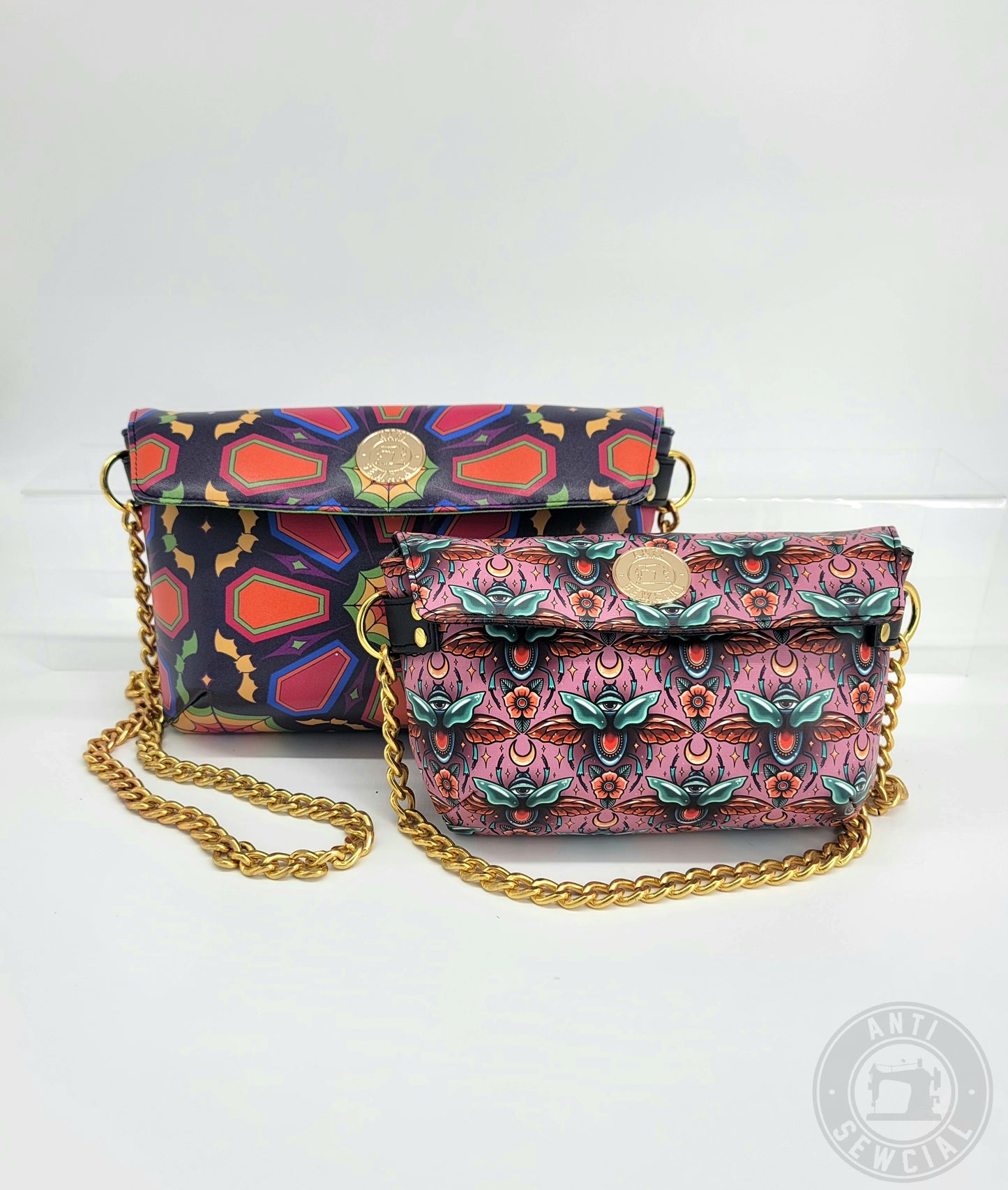 Beetle Jewel Crossbody