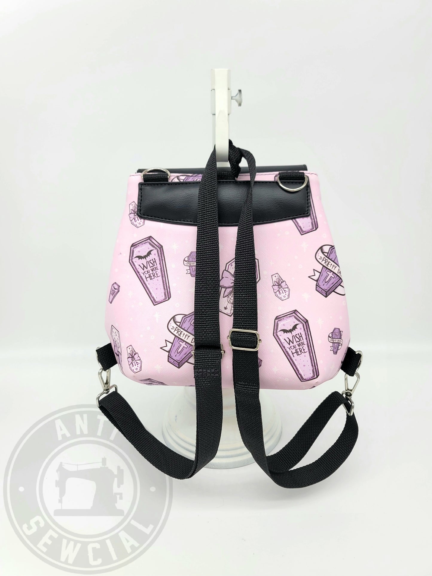 'Pretty dead' expandable backpack