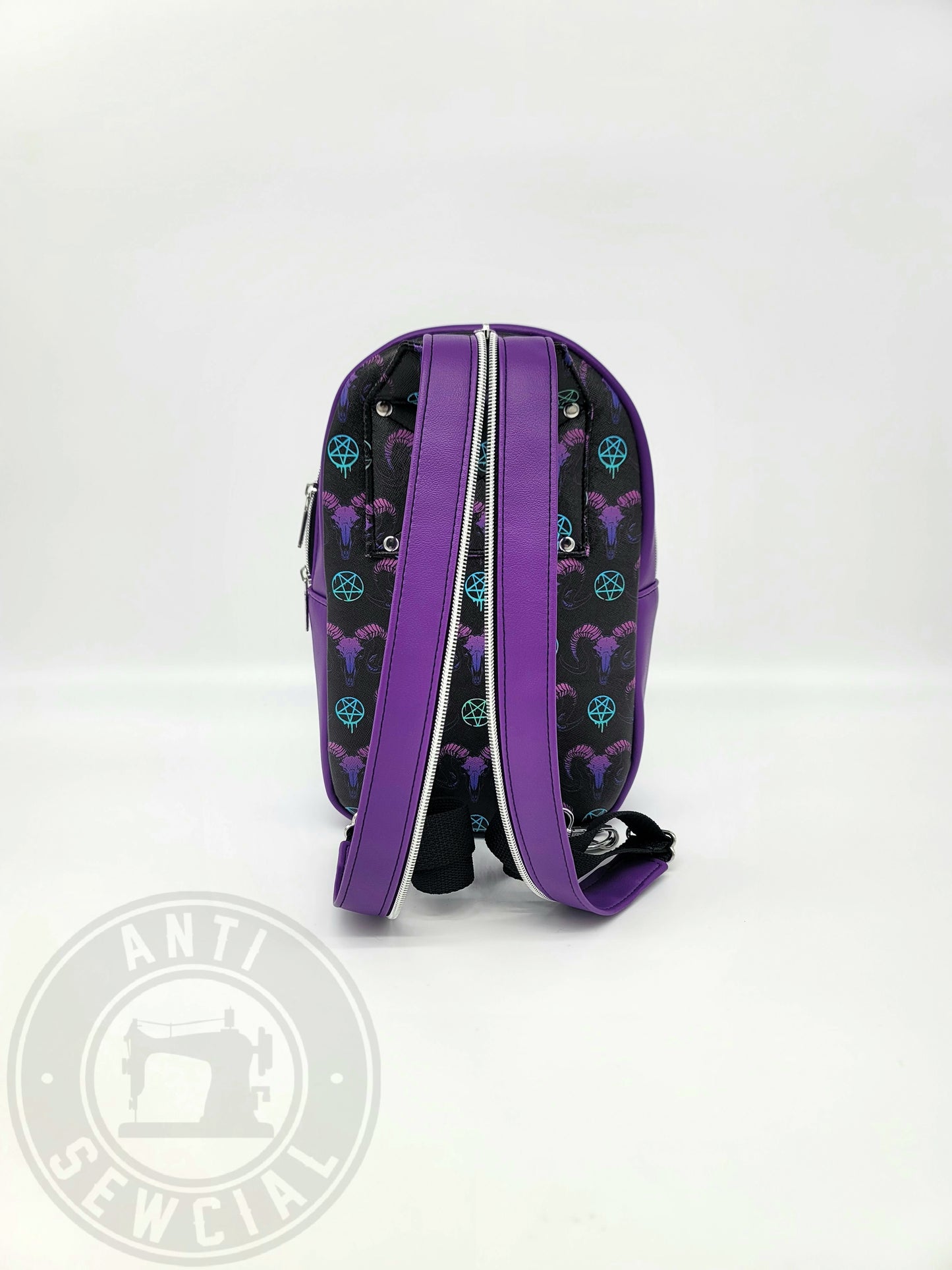 Ram Skull Convertible Sling bag