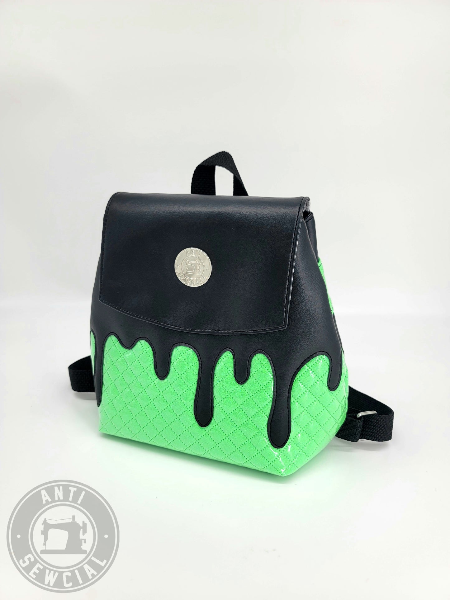 DRIP Expandable Backpack