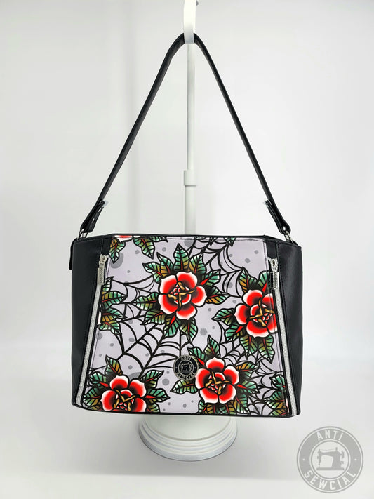 Spider Webs And Roses (traditional) Shoulder Bag