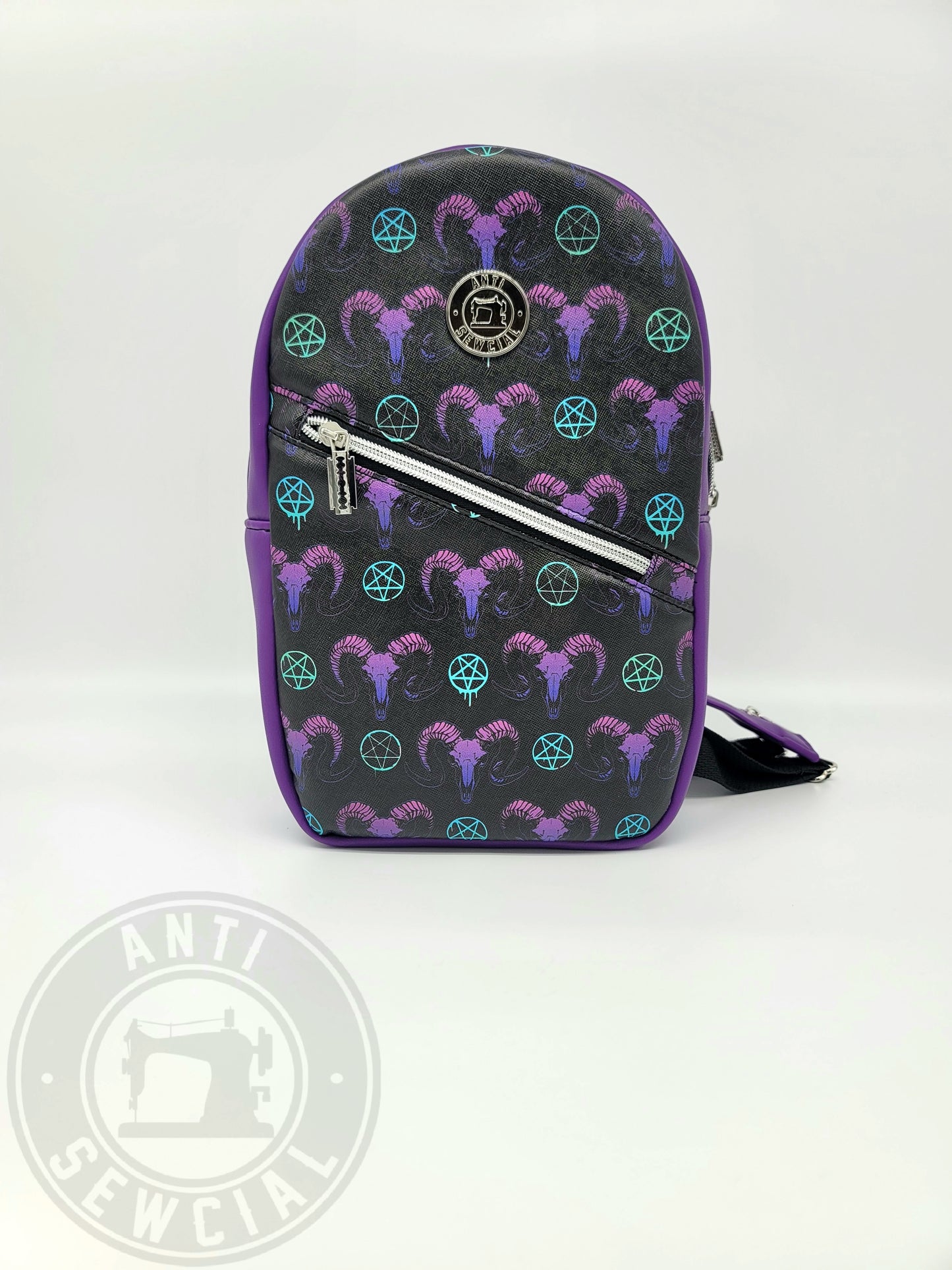 Ram Skull Convertible Sling bag